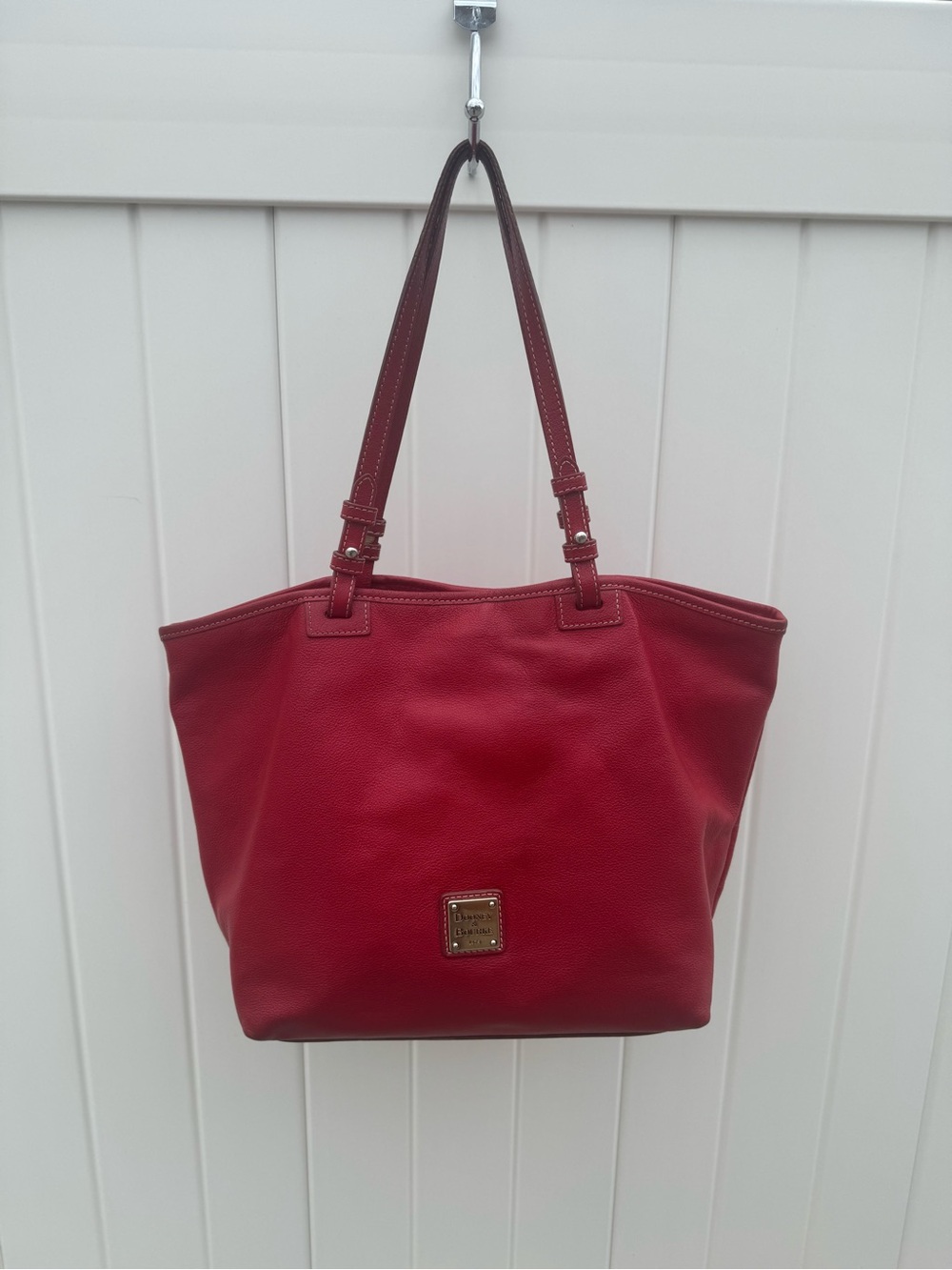 Dooney & Bourke ❤️ Red Leather Tote Shoulder Bag Purse Timeless Classic